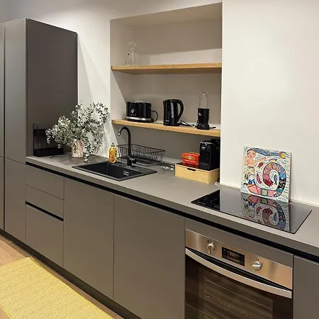 Portico 75 * Nápoles